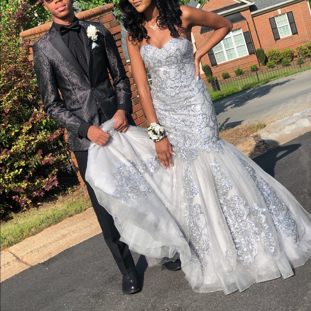 Silver Prom Dress🤩